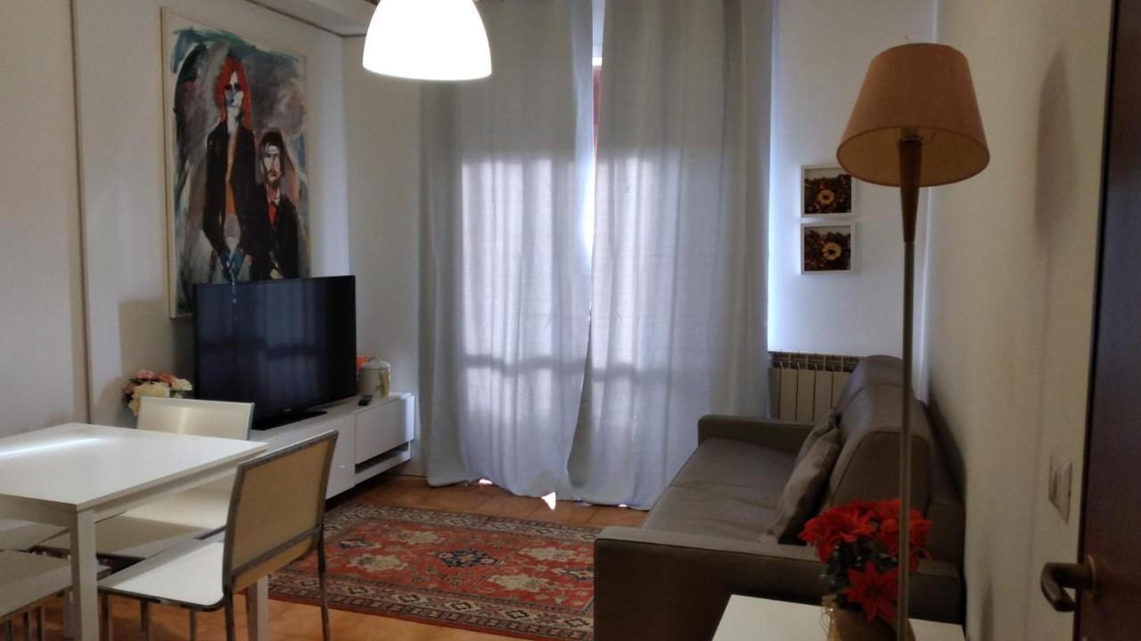 Carducci Apartment - The V Collection Turate Eksteriør billede